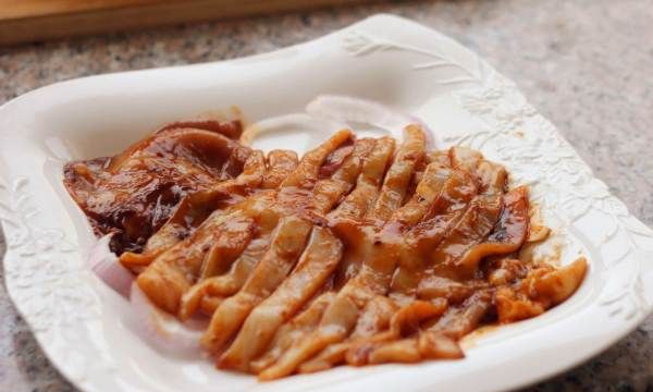 鱿鱼怎么做好吃,鱿鱼的做法最简单最好吃图8