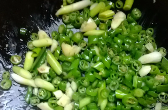 鱿鱼怎么做好吃,鱿鱼的做法最简单最好吃图19