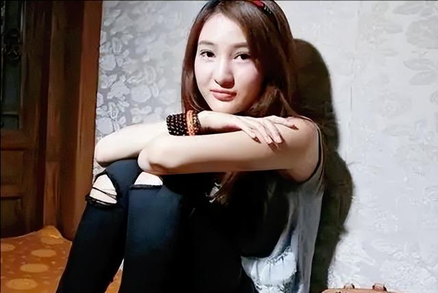 网红郭美美到底是个什么人(郭美美的荒谬人生)(11)