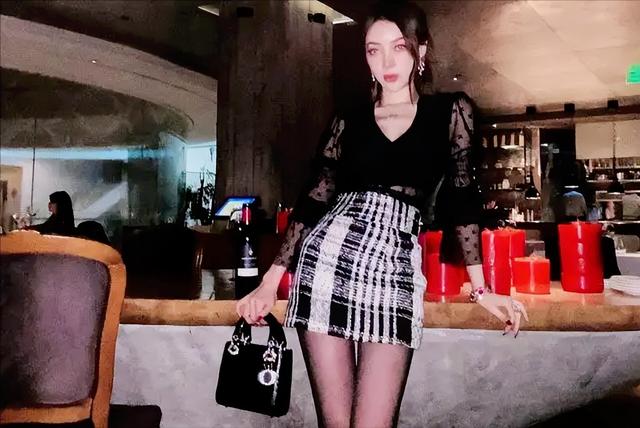 网红郭美美到底是个什么人(郭美美的荒谬人生)(5)