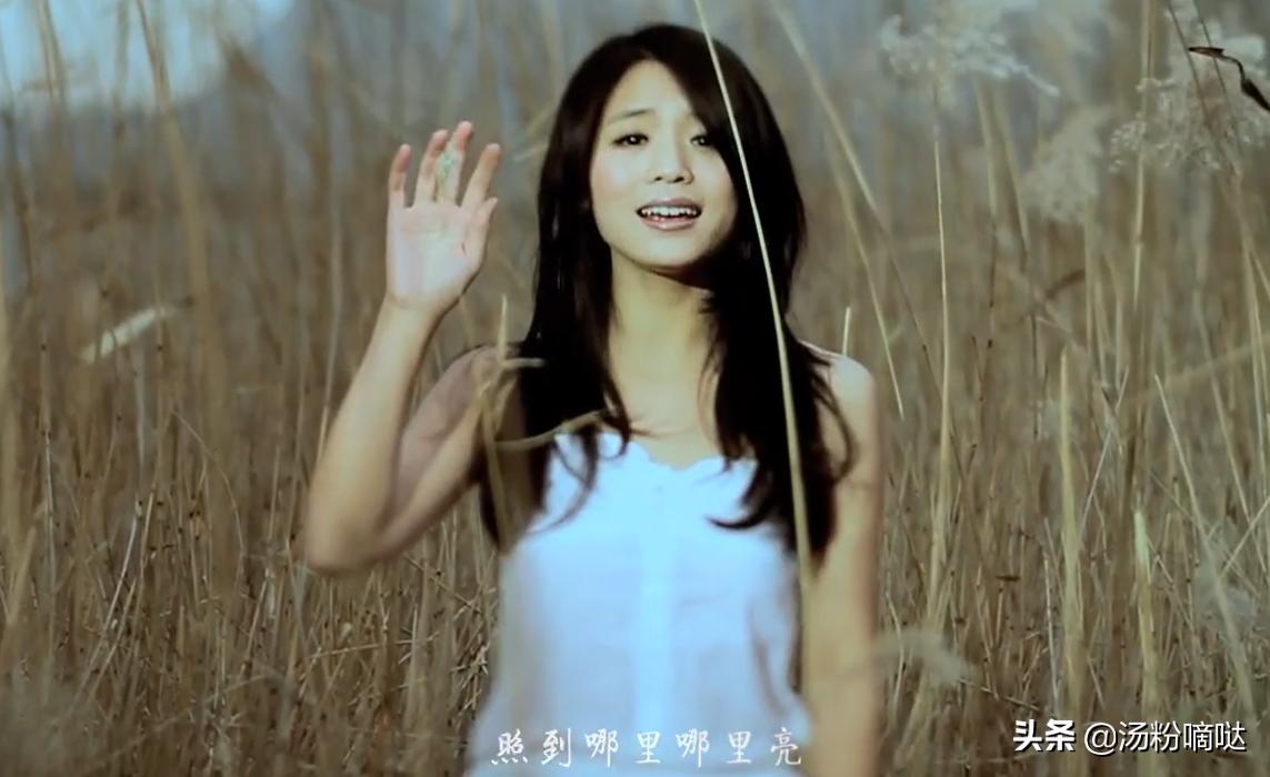 快女黄英的身世(歌手黄英个人资料简介)