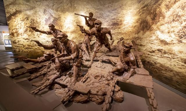 泸定桥是位于哪条河流上的铁索桥,泸定强势位于哪条河流上的一条铁索桥?图7