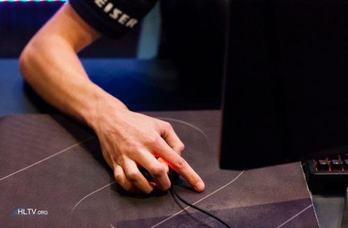 最适合fps游戏鼠标(FPS玩家该如何挑选趁手的游戏鼠标)(4)