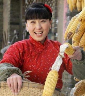 48岁闫学晶生活幸福美满(当上姥姥的闫学晶)(8)