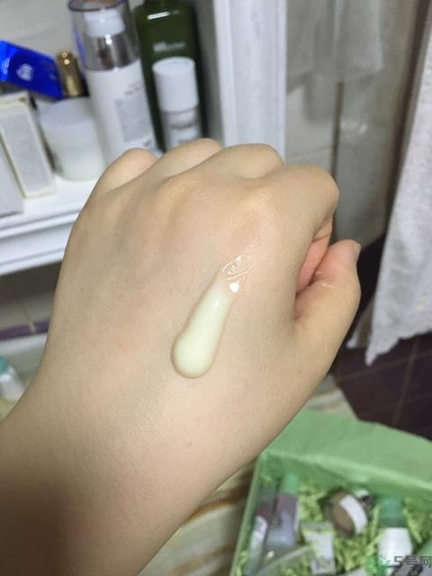 倩碧三部曲适合什么年龄?倩碧三部曲适合什么肤质?