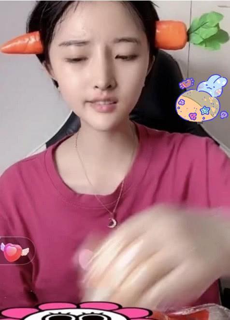 次惑小仙女爆料“只整过鼻子”，旧照曝光出来，网友：肯定不止！