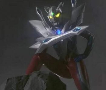 ​怎样才能变成奥特曼需要什么装备普通人能变身吗？