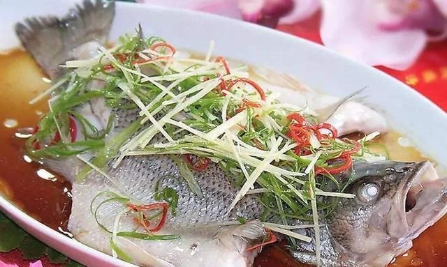 小孩咳嗽能吃清蒸鲈鱼吗