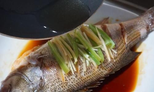 宝宝咳嗽可以吃清蒸鲈鱼吗