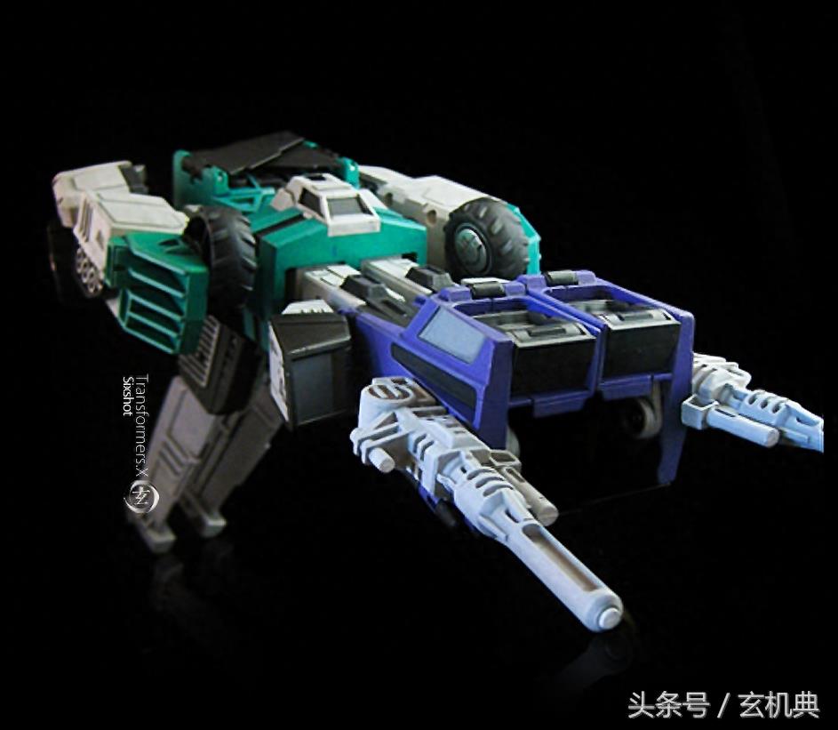 变形金刚IDW系列:狂派霸天虎阵营中的孤独杀戮者-六面兽