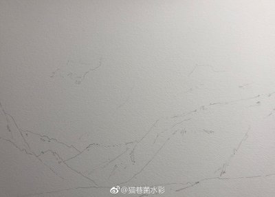 ​我独自走过半山腰，山间野狗来作伴