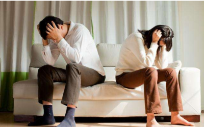 ​婚姻一方出轨怎么解决，另一半出轨后应该怎么做？