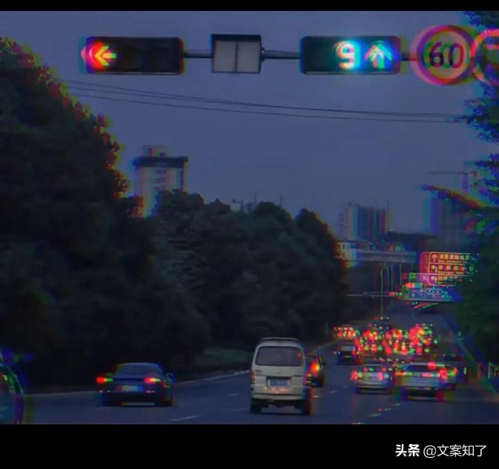 夸人好看的彩虹屁(赞美人漂亮的花式文案)